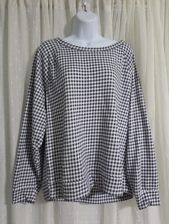 Lou & Grey Sweaters - Lou & Grey Navy and White Checked Pullover